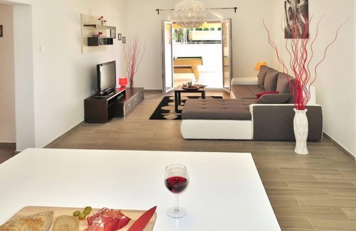 Strmac House | Experience Dordana by Interhome: Oceanfront Oasis Awaits