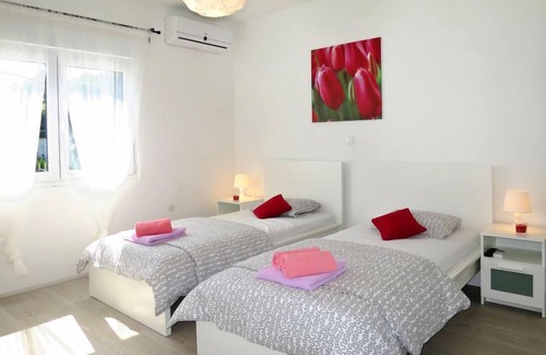 Strmac House | Experience Dordana by Interhome: Oceanfront Oasis Awaits