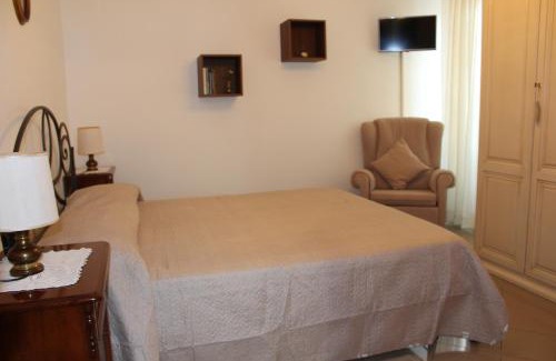 Pontedassio House | Family-Friendly Retreat at Dorina House - Pet Welcome!