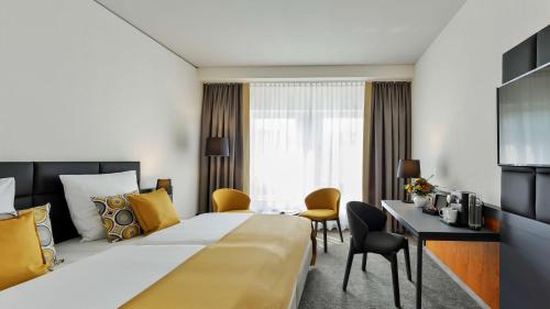 Altstadt Hotel | Elegant Dorint Hotel Dresden with Spa and Pool Amenities