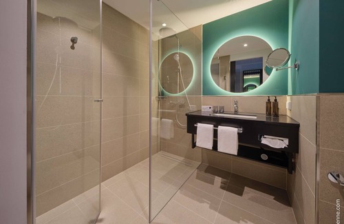 Munchen District Hotel | Discover Dorint Hotel München/Garching - Family-Friendly Escape