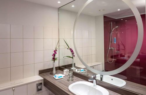 Mannheim Hotel | Relax at Dorint Kongresshotel Mannheim: 4-Star Comfort & Spa