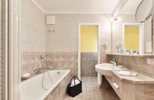 Bad Goegging Hotel | Relax at Dorint Marc Aurel Resort Bad Goegging, 4-Star Retreat