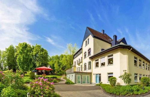Geisweid Hotel | Discover Dorint Parkhotel Siegen: Family-Friendly Retreat