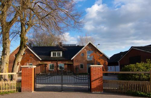 Loberod Bed & Breakfast | Discover Dorisberg B&B: Pet-Friendly Retreat with Spa