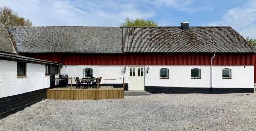 Loberod Bed & Breakfast | Discover Dorisberg B&B: Pet-Friendly Retreat with Spa