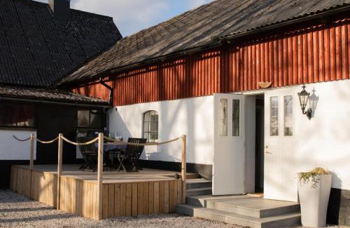 Loberod Bed & Breakfast | Discover Dorisberg B&B: Pet-Friendly Retreat with Spa