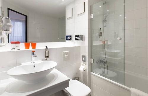 Region Hannover District Hotel | Discover DORMERO Hotel Hannover Near Langenhagen Airport