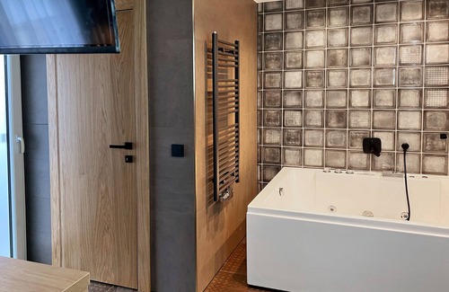 Reutlingen Hotel | Exceptional DORMERO Hotel Reutlingen with Family-Friendly Amenities