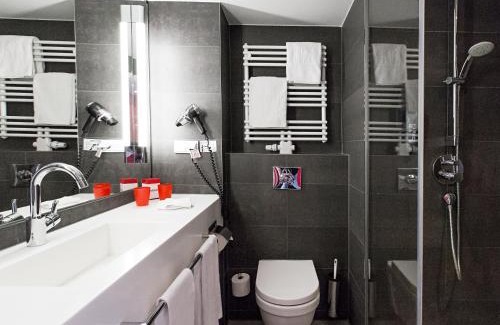 Sternhaule Hotel | Discover DORMERO Hotel Stuttgart: Pet-Friendly & Spa Retreat