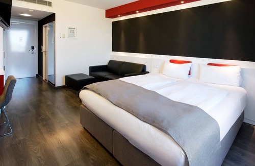 Sternhaule Hotel | Discover DORMERO Hotel Stuttgart: Relaxing Spa & Dining