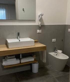 Fogliano House | Family-Friendly Stay at Dormi-RE Affittacamere - 9.2/10