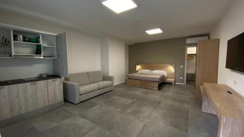 Fogliano House | Family-Friendly Stay at Dormi-RE Affittacamere - 9.2/10