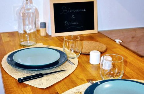 Brioude Apartment | Relax in 'Esprit Zen' Apartment, Rated 9.1/10 by Guests