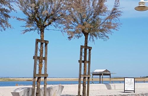 Marennes Hotel | Experience Dormir sur la Plage: Oceanfront Getaway Awaits