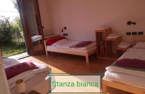 Badolo Bed & Breakfast | Charming Stay on Via degli Dei in Badolo, Pet Friendly