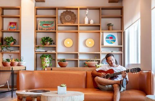 Eilat Hotel | Discover Dormitory Prima Music: Family-Friendly Retreat