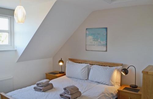 Sea Palling House | Experience Comfort at Dormouse Cottage - 4-Star Retreat