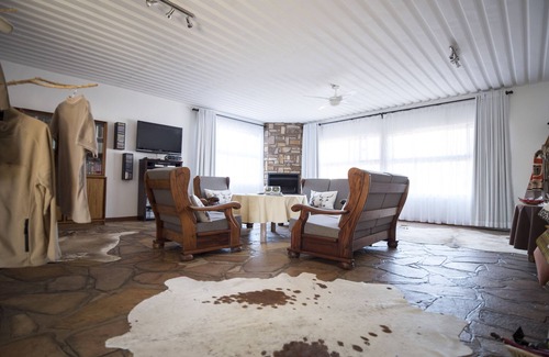 Grootfontein House | Discover Dornhügel Guestfarm: Rated 9.6 with Pool & Dining