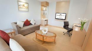 Jiang'an District Hotel | Discover Dorsett Wuhan: Family-Friendly 4-Star Retreat
