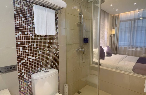 Jiang'an District Hotel | Discover Dorsett Wuhan: 4-Star Comfort with Family Amenities