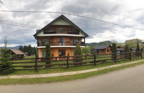 Cozanesti House | Discover Doru' Muntelui: Pet-Friendly & Family Retreat