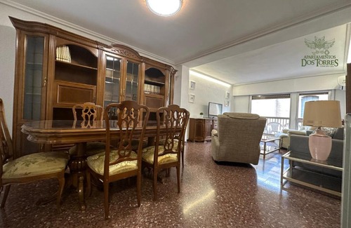 El Gancho Apartment | Dos Torres Alfajería: Pet-Friendly Stay with Free Parking