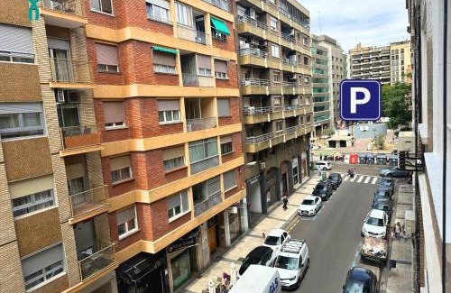 Zaragoza Centro Apartment | Explore Dos Torres Lacarra: Comfort & Style in Zaragoza