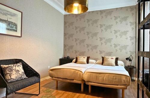 Zaragoza Old Town Apartment | Dos Torres Plaza del Pilar - Views of the Basilica Awaits