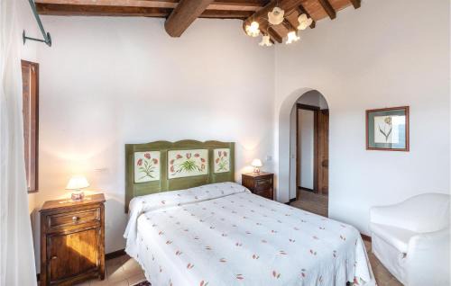 Todi Apartment | Discover Dostoevskij: Ideal 4-Star Retreat with Pool