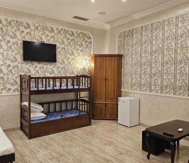 Parakar Hotel | Stay at Dostoevsky Hotel: Top-Rated with Pet-Friendly Dining