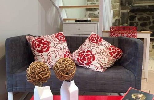 Pouldergat House | Relaxing Douarnenez Bay Retreat with Hot Tub & Spa Access