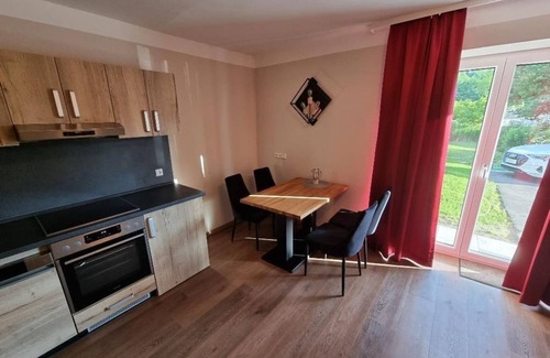Unterburg am Klopeiner See House | Cozy Double Room with Kitchen – Das Alpensee Getaway