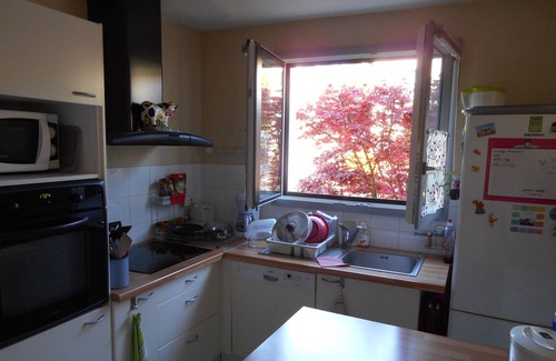Saint - Martin - du - Touch Hotel | Cozy Double Bed Room with Restaurant Access
