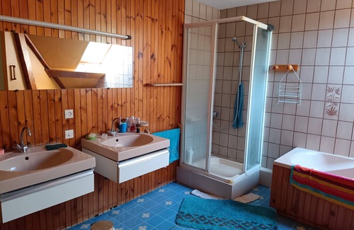 Fruges Bed & Breakfast | Comfortable Retreat with Meadow View and Kitchen Amenities