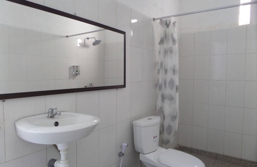 Kintamani Bed & Breakfast | Relaxing Double Bedroom with Pool View in Kintamani