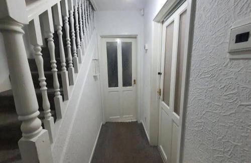 Birch House | Comfortable Double Bedroom in WA Greater Manchester