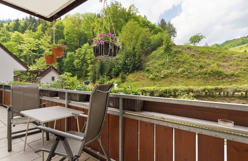 Bad Peterstal-Griesbach Apartment | Double Room 1 with Mountain View, Private Balcony and Wi-Fi