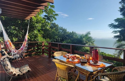 Palhoca House | Experience Nature at Double Deck Sobrado - Guest Rated 10/10