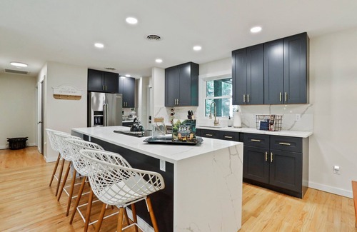 Berkeley Springs Cabin | Experience Treetop Retreat: Hot Tub & Campfire Near Berkeley