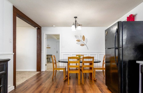 Jacksonville House | Family-Friendly Double Diamond Rentals with Pool & Spa