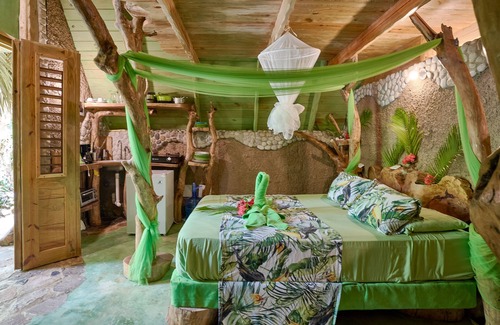 Las Galeras Cabin | Family-Friendly Cabin Stay at Chalet Tropical Bio-Hotel
