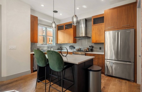 Kensington House | *Double Kings* In Calgary's Finest|Downtown Living
