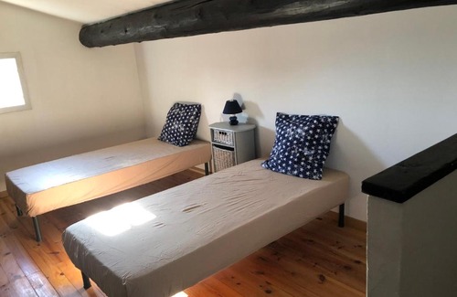 Cabrieres-d'Avignon House | Spacious Double Maison for 12-15 with Pool & Pet Friendly