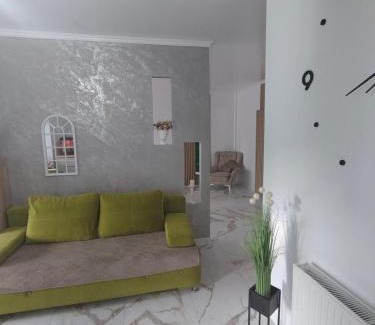 Braila Apartment | Double R