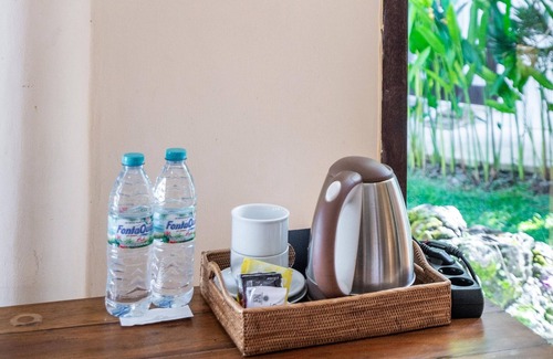 Candi Dasa Apartment | Cozy 1BR Bungalow at The Village of Angels Resort