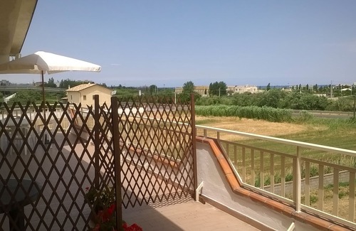 Marina di Montenero House | Cozy Self-Catering Double Room with Oceanfront Views