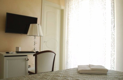 Palma di Montechiaro House | Double Room Steps from Historic Center & Oceanfront Bliss