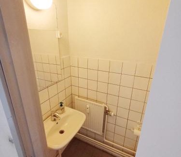 Norresundby Apartment | Double room 1 with Free Parking