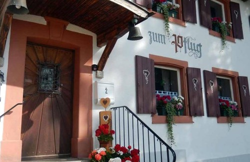 Endenburg Apartment | Cozy Double Room with Breakfast Included for Your Stay
